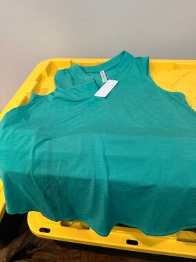 Everyday Sleeveless Tank in Teal Green - Women